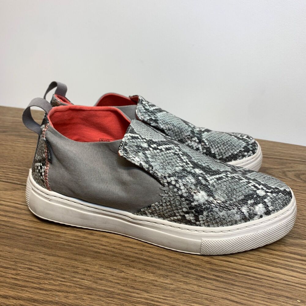 Hey Dude Peyton Womens Size 7 Shoes Snake Print Gray Slip On Comfort